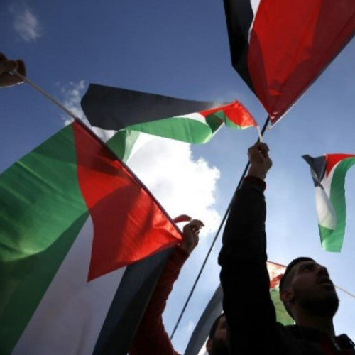 Analysis: “Palestinians to pay the price of normalization in the Gulf”