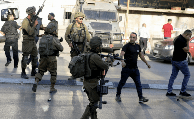 West Bank: Nazi army killing scores in the