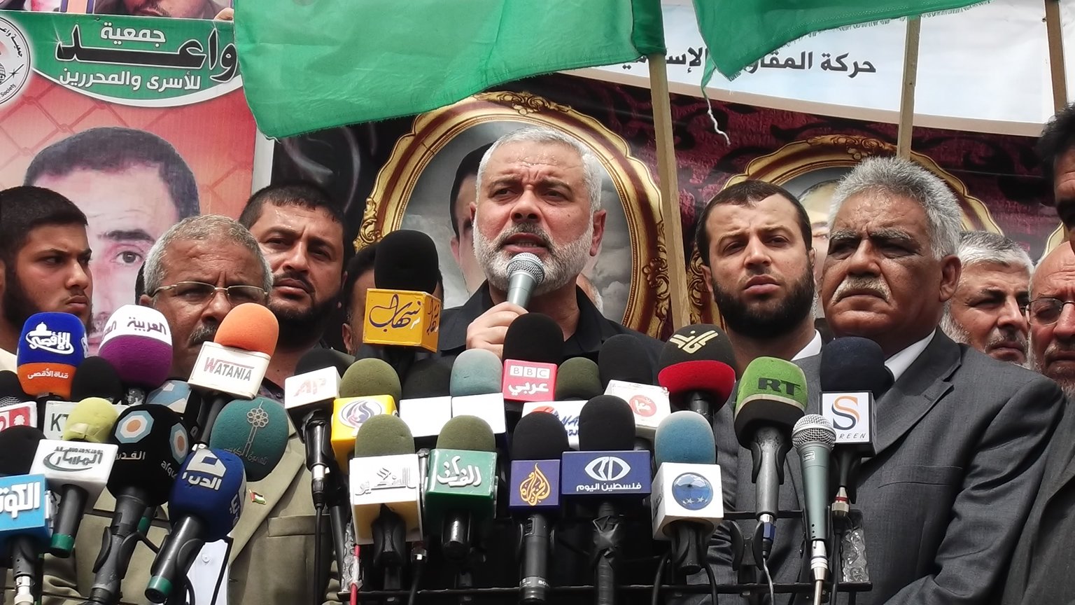 Nazi army killed three sons of lead Hamas negotiator Ismail Haniyeh in an airstrike